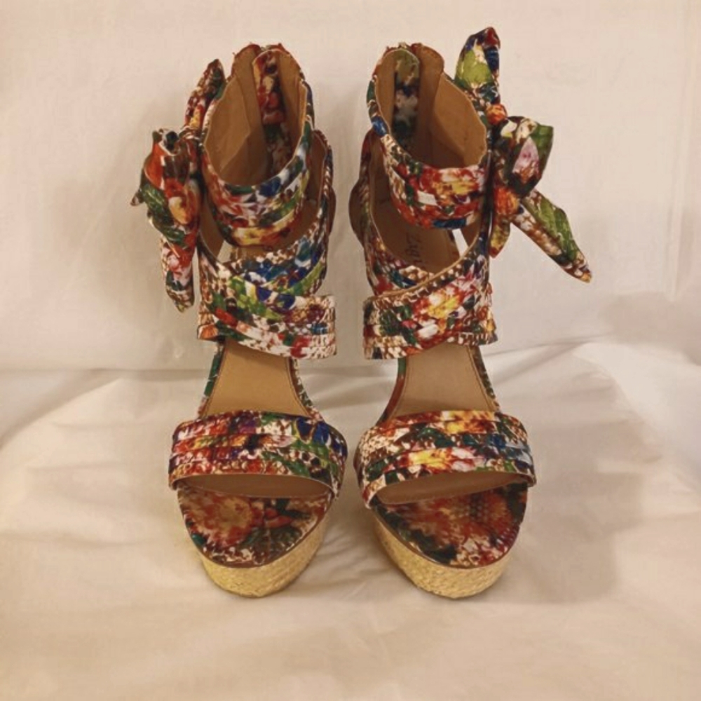 ZIGI SOHO KHLOE FLORAL PRINT SANDALS SIZE 7 - Picture 5 of 6